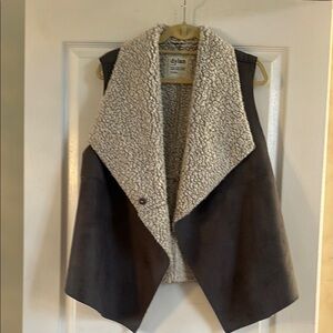 Dylan Women's Gray and Cream Shearling Vest